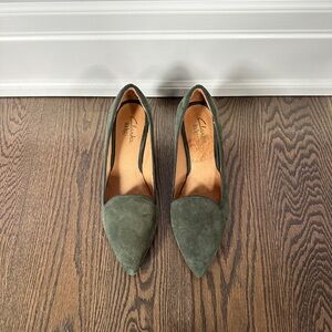 CLARKS Kitten Heels (Green Suede)